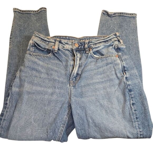 American Eagle Outfitters Denim - American Eagle Mom Jean Size 6